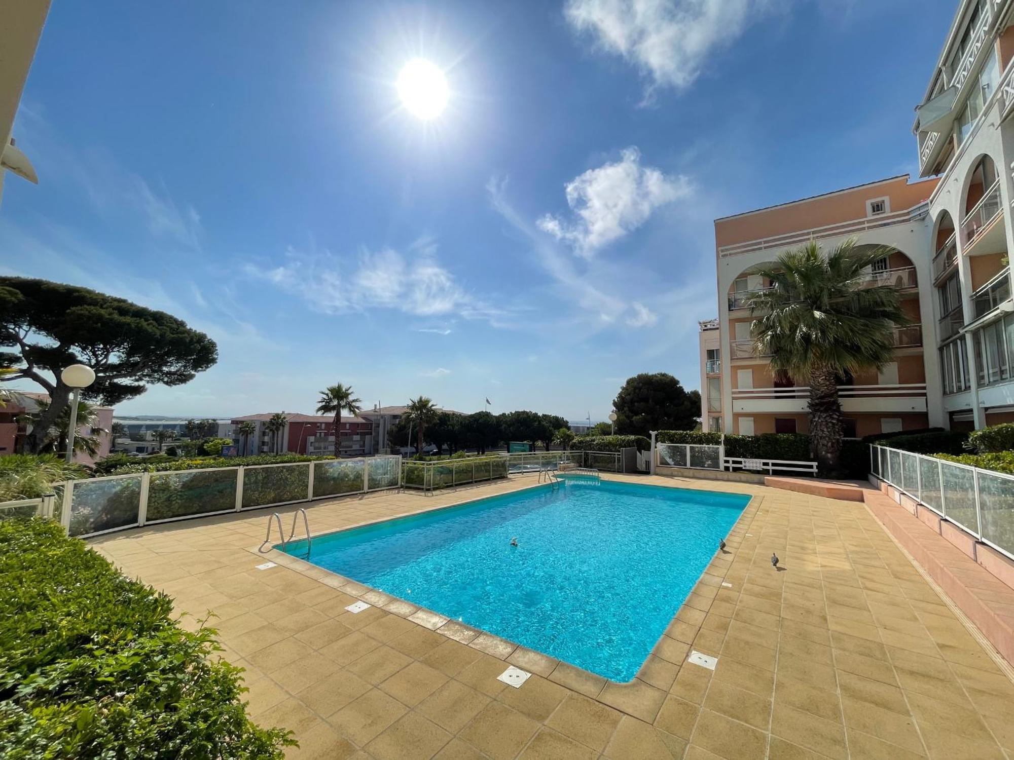 T2 Avec Terrasse Et Parking Securise A - Fr-1-338-402 Apartment